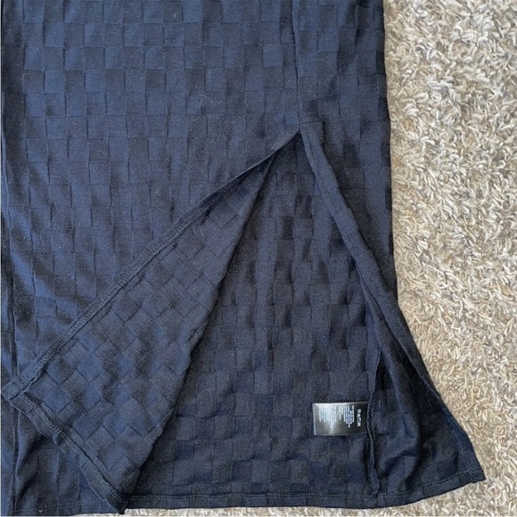 URBAN OUTFITTERS  Little Black Dress Size XS Weave Pattern High Slit NWT - Picture 2 of 8